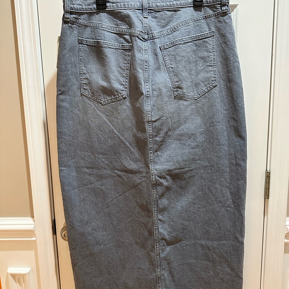 NEW Universal Thread Gray Denim Skirt sz. 16 - Picture 3 of 3